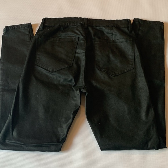 black skinny pant - Picture 3 of 3